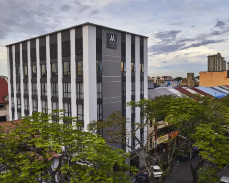 โรงแรมเมอริติน โรงแรมในกูชิง