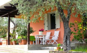 Alghero, Villa Mimosa with Garden for 67 People