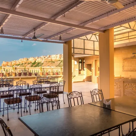 Hotel Sky Plaza - Best Ever View of Jaisalmer Fort