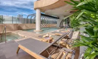 Encore Broadbeach - Official - プール