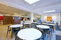 HI Generation Europe Hostel - 2-Sterne
