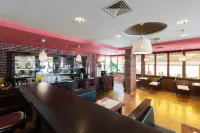 Hotel Marina Palace, Affiliated by Meliá - bar