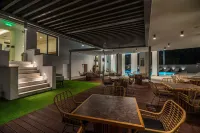 Glyfada Riviera Hotel Hotels in Elliniko