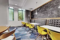 Embassy Suites by Hilton Raleigh Crabtree - Bữa sáng
