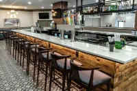 Doubletree by Hilton Nashua - bar