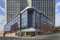 Four Points by Sheraton Halifax Отели рядом с достопримечательностью «Парк Шо Уайлдернесс»