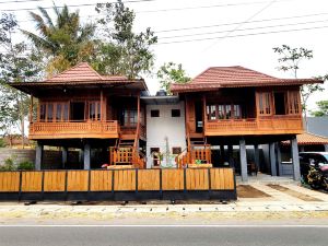 Degolan Wooden House