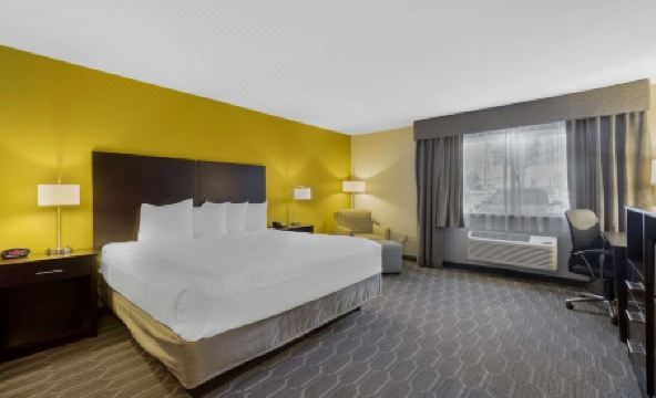 Best Western Plus Wenatchee Downtown Hotel - Housity