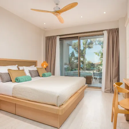 Mako Sea & Suites