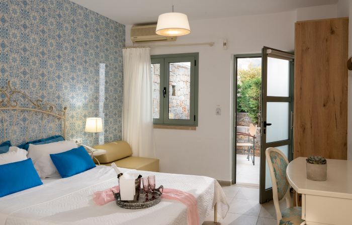 Angela Studios Apartments