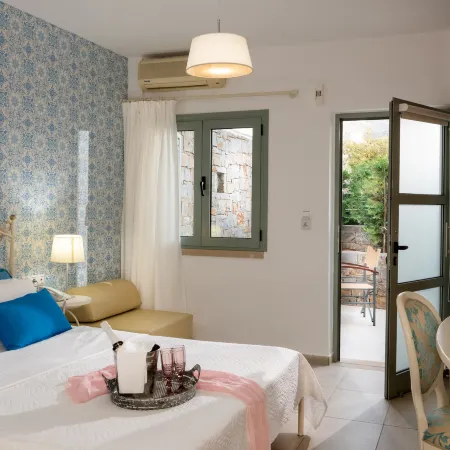 Angela Studios Apartments