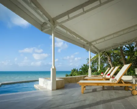 Blue Waters Resort and Spa Hotels in Cedar Grove