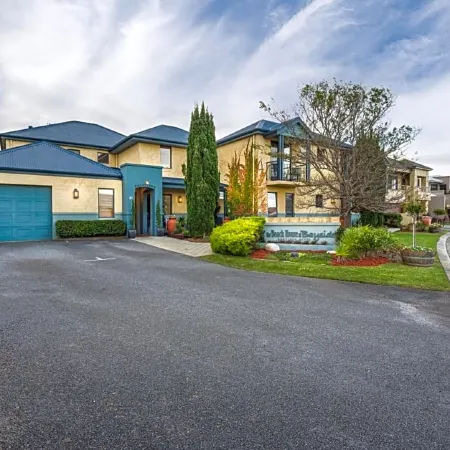The Beach House at Bayside