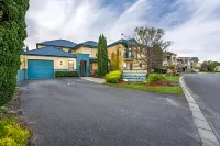 The Beach House at Bayside - Beach