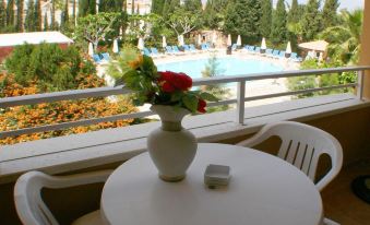 Apollonia Hotel Apartments