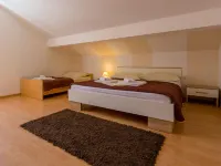Apartment Linda Hotels in Grizane