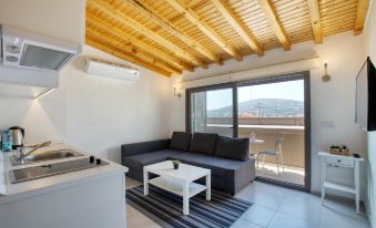 Aegean Apartments - Marina & Chios Island View