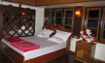 Lux Pillow Hostel (Hpa-An)