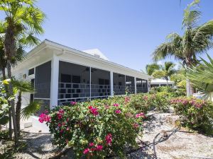 Villas of Elephant Walk, TCI