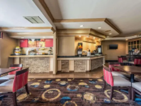 凱富國際全套房酒店(SureStay by Best Western 馬裏恩) 馬里恩酒店