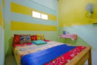 Spot on 1762 Gandrung Payungan Family InnNearStasiun Banyuwangi Kota Hotel a Glagah