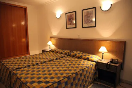 Aparthotel Calema Avenida Jardim Отели в г. Monte Gordo