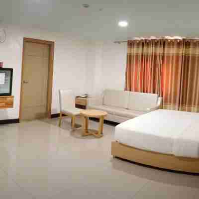 Punta Clark Hotel Rooms