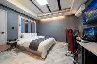 The Nox Hotel