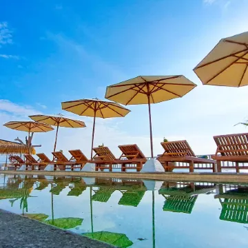 Gili Beachfront Suites