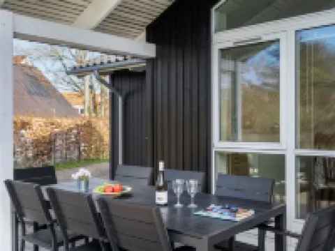 "Skammel" - 900m from the Sea Hoteles en Bindslev