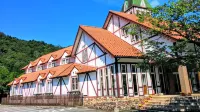 Hotel Monte Rosa فنادق في كاميكاوا
