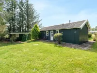 "Glum" - 300m from the Sea