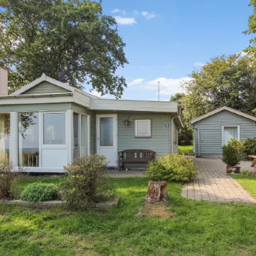 "Isalie" - 200m from the Sea