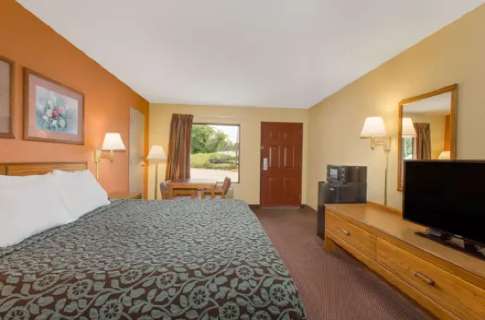 Days Inn by Wyndham Childersburg/Sylacauga Hotels in Sylacauga