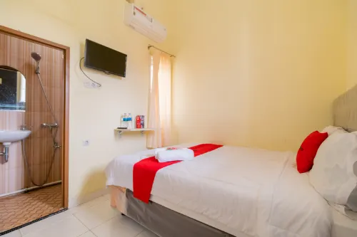 RedDoorz Near Opi Mall Palembang 2 Hotel a Sungai Kedukan