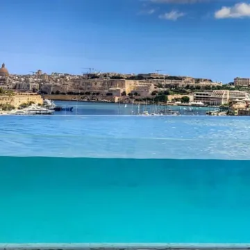 Grands Suites Hotel Residences and Spa Отели рядом с достопримечательностью «Аудиовизуальное шоу Мальта-Экспириенс»