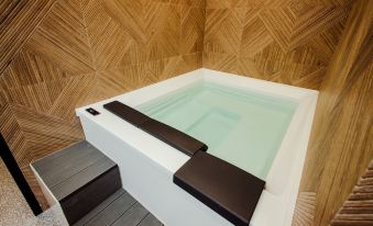 The Crown Boutique Hotel & Spa