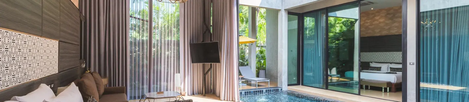 Khách sạn cao cấp