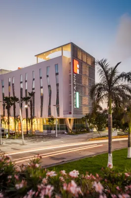 Fiesta Inn & Loft Ciudad del Carmen Hotels near Plaza Premium