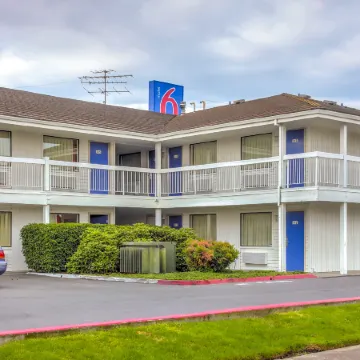 Motel 6 Medford, or - North