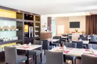 Best Western Hotel Journel Antibes-Juan-Les-Pins - breakfast
