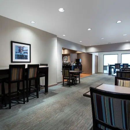 Ramada by Wyndham Glendale Heights/Lombard