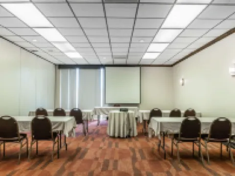 Quality Inn Hotels in Gallia County