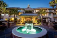 Inn and Club at Harbour Town - Beach