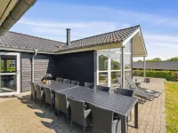 "Tenaya" - 200m from the Sea