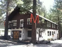 더 M 매머드 로렐 레이크스 앳 인요 국유림 주변 호텔