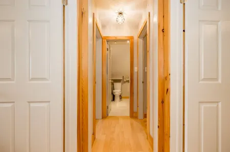 Muskoka Lakeshore Cottage Bliss Отели в г. Грейвенхерст