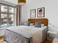 Sanders Constantin - Chic 2-Bdr Apt with Balcony