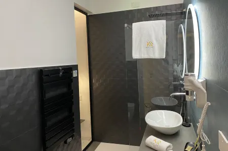 B&B Kreart Suite & Rooms Отели в г. Кротоне