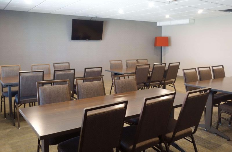 Country Inn & Suites by Radisson, la Crosse, WI photo 4